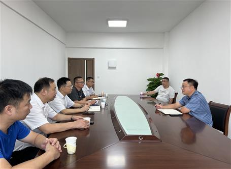 賴(lài)海標(biāo)到祥鹿公司交流座談