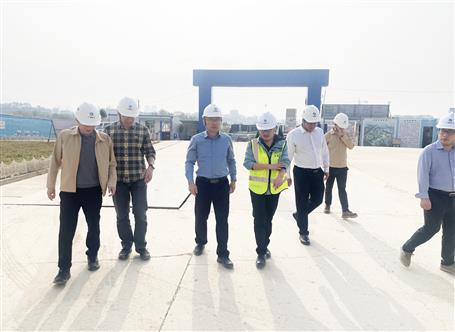 集團(tuán)公司檢查組到冶建公司兩項(xiàng)目開(kāi)展復(fù)工復(fù)產(chǎn)綜合大檢查